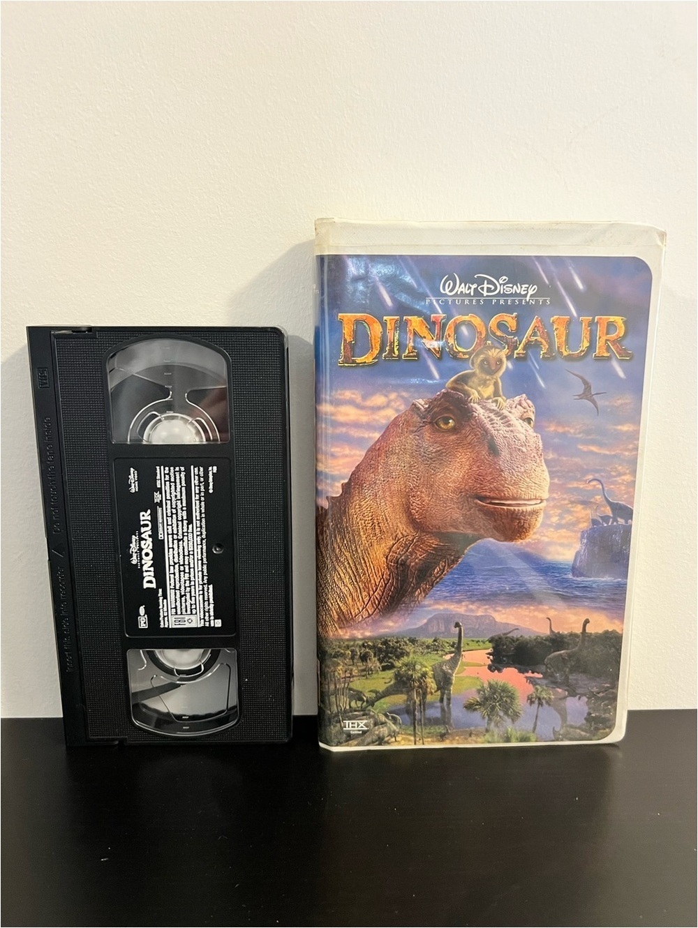 Disney Dinosaur VHS Clamshell Movie Tape Family Adventure THX
